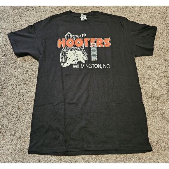 Hooters Wilmington North Carolina NC Classic Logo Y2K Vintage Mens Large Black - Picture 1 of 6